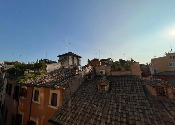 Charming Navona 3*